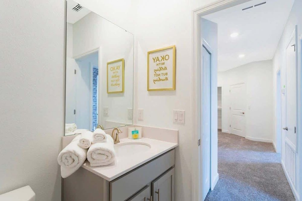 Luxe 5BR Villa Pool Game Room Minutes to Disney