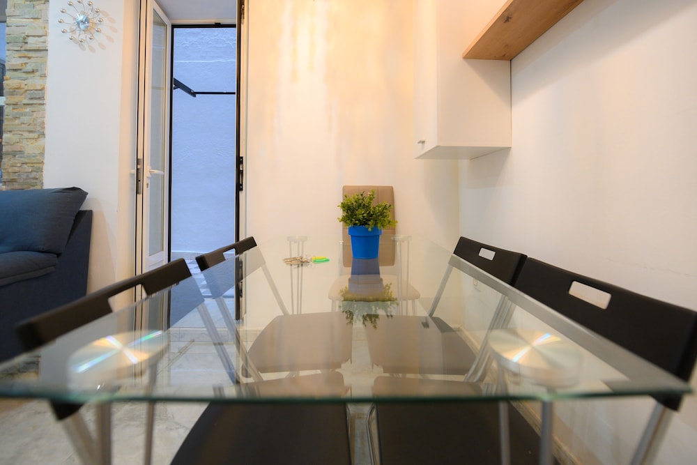 M Mpe51 Encantador Apartamento con Patio Privado