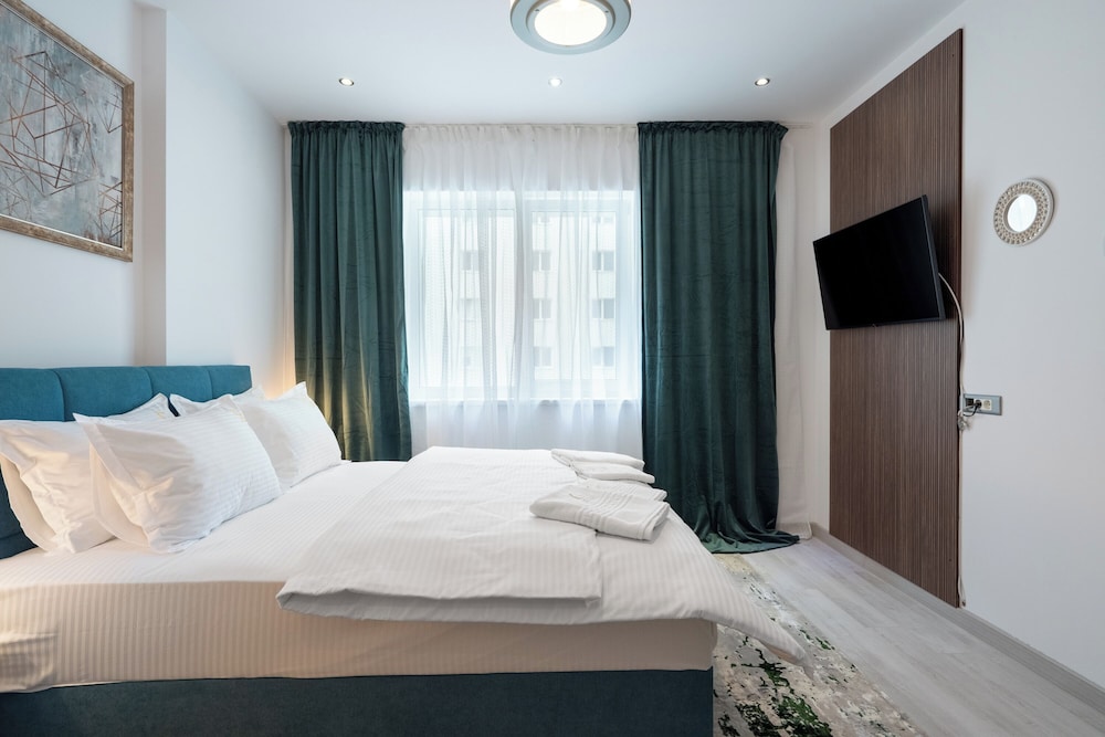 Charlotte Grand Bucharest view 4