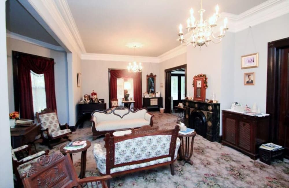 The Dominion House Bed & Breakfast