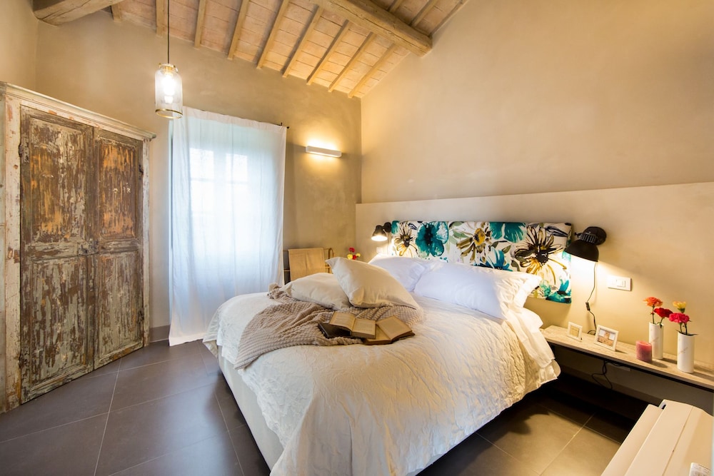 Villa Torricella view 3