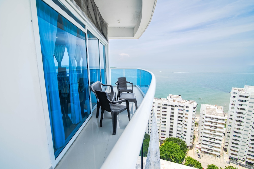 Photo 26 sur 89 de Apartamentos Unik Cartagena Edificio Poseidón