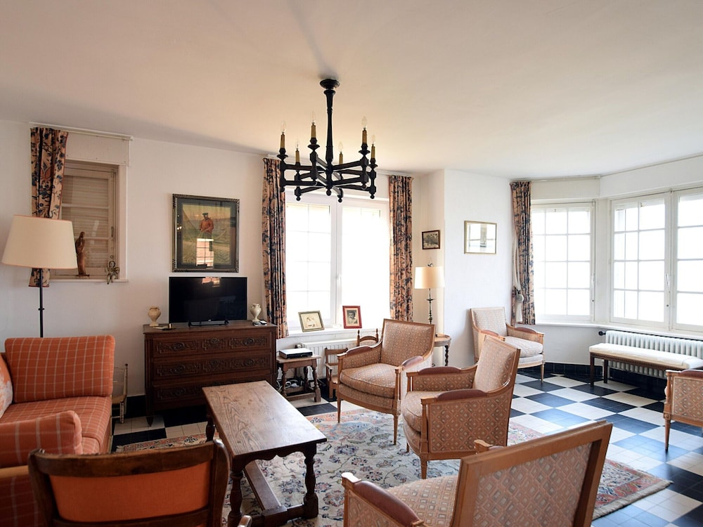 Beautiful Normandy Villa in an Exclusive Location