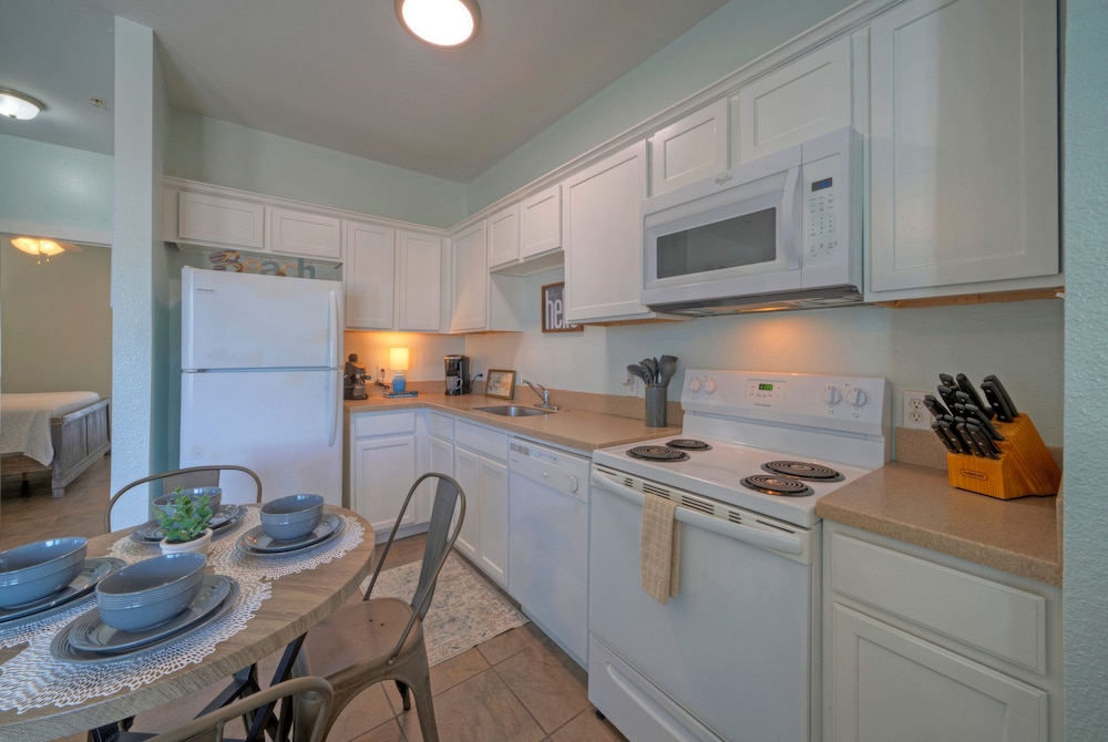 The Costa Bahia Condos by AvantStay – Pristine Comfort Near Port Aransas Beach