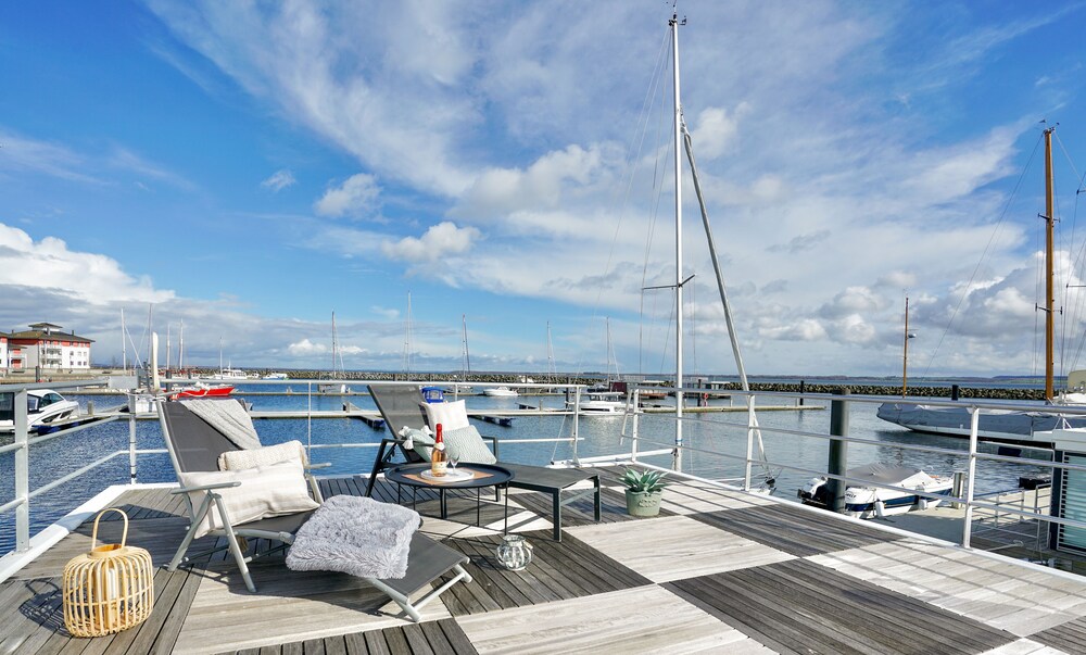 WELL Hausboote
