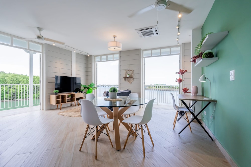 w Fantastic 1BR w Modern Balcony in Panama