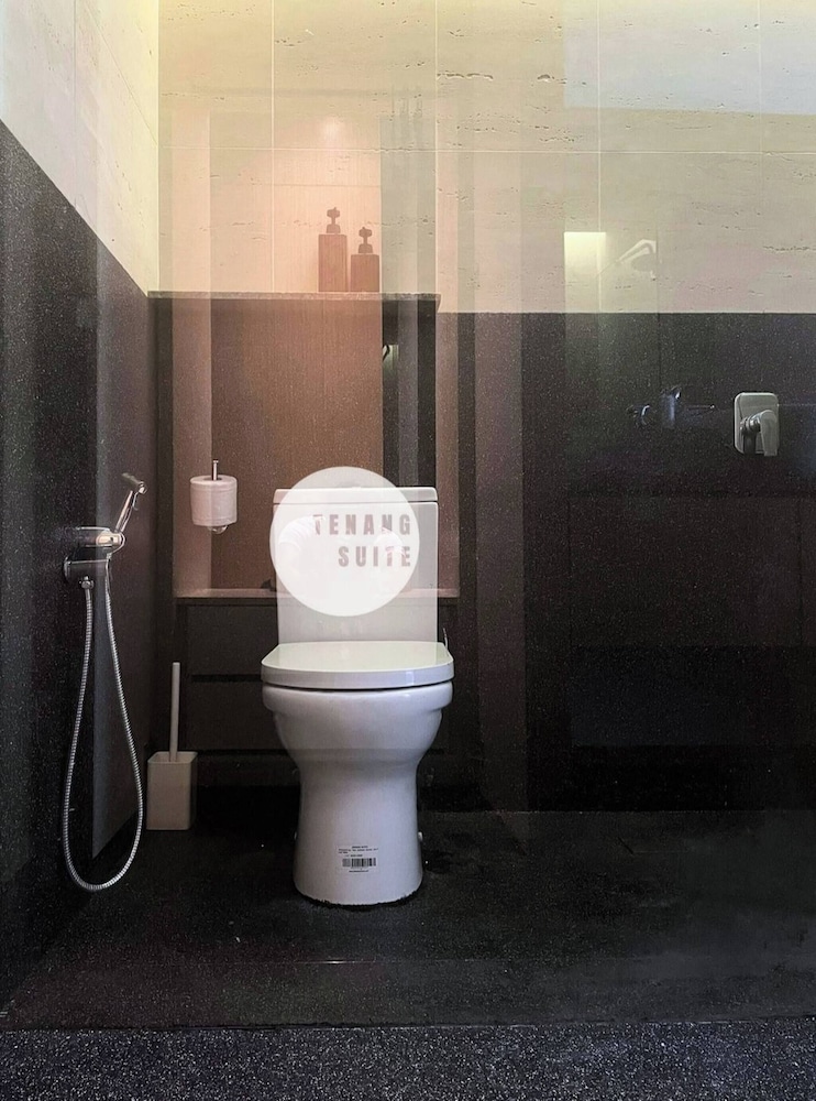 1BR Urban Escape at Damansara Heights