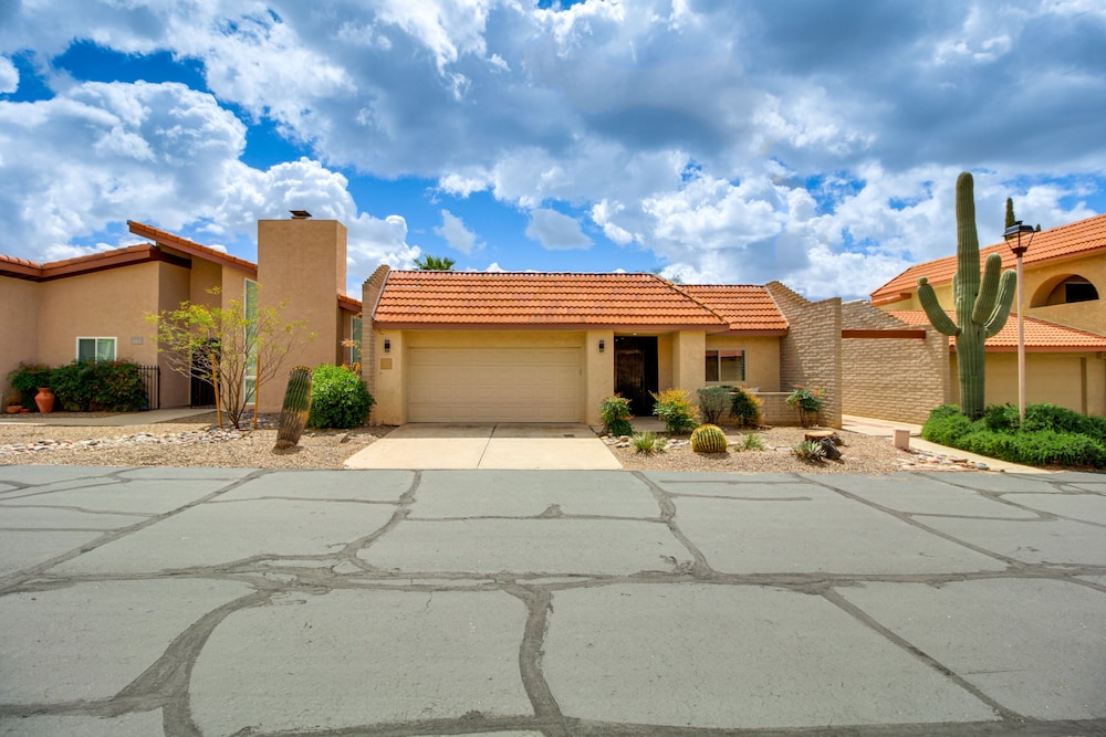 Tucson Vacation Rental w/ Patios & Pool Access! view 5