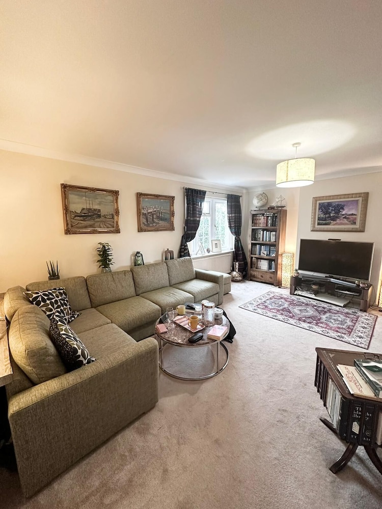 Glendale close - Huku Kwetu - 4 Bedroom