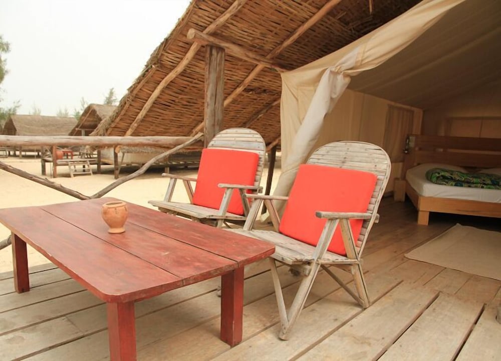 Campement Lodge Océan & Savane
