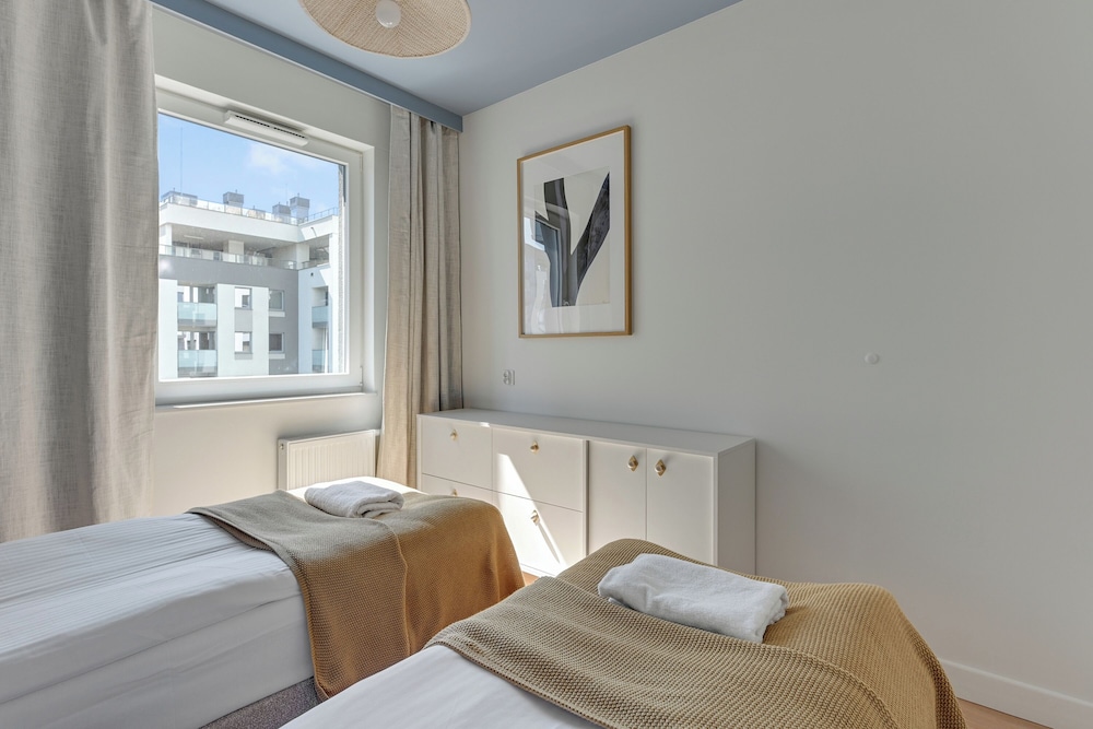 Horizon 63 Superior by Grand Apartments