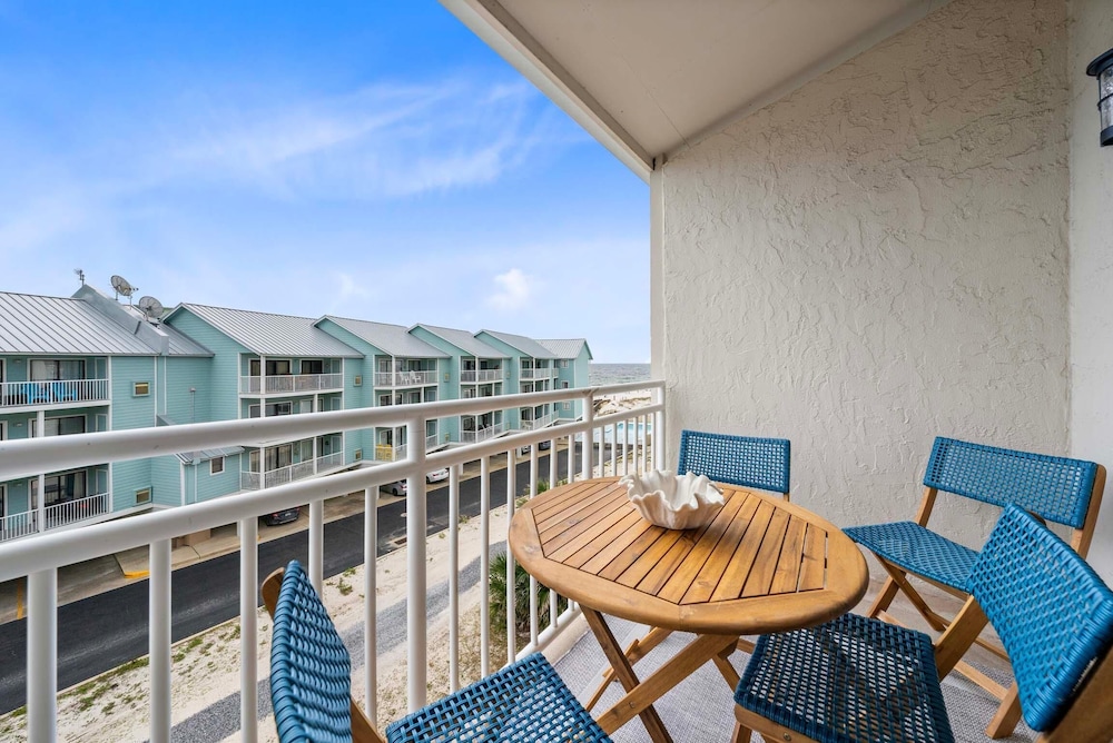 Sugar Beach 323