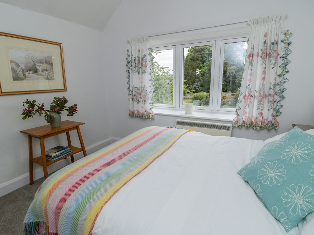 Manor Cottage view 3