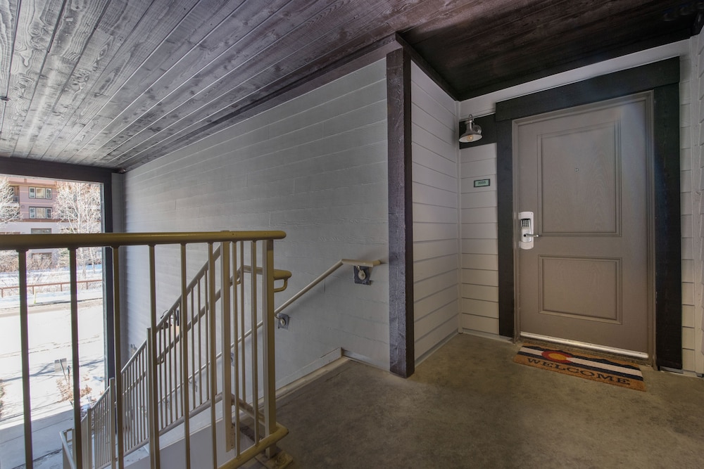 Fraser Crossing/Founders Pointe, Condo Top Floor Ski-In/Ski-Out (Premium-Rated Condo 3622) - Property Image 16