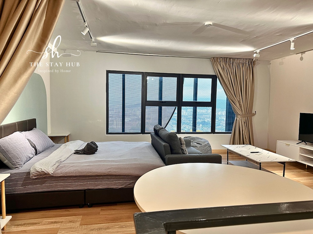 Arte Cheras Luxury Suites