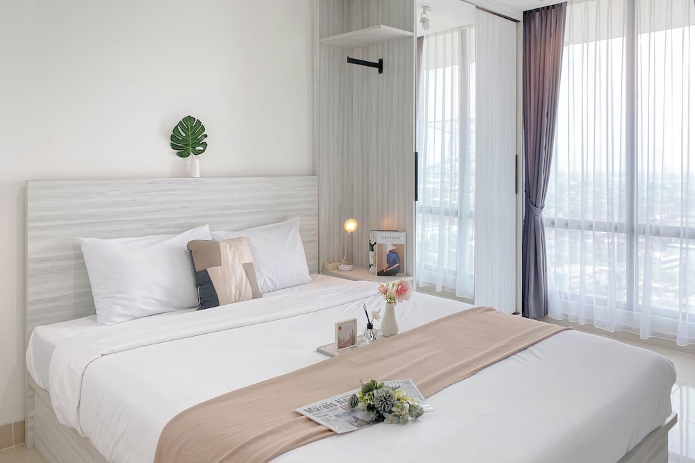 Comfort And Simply Look Studio Lrt City Bekasi Apartment