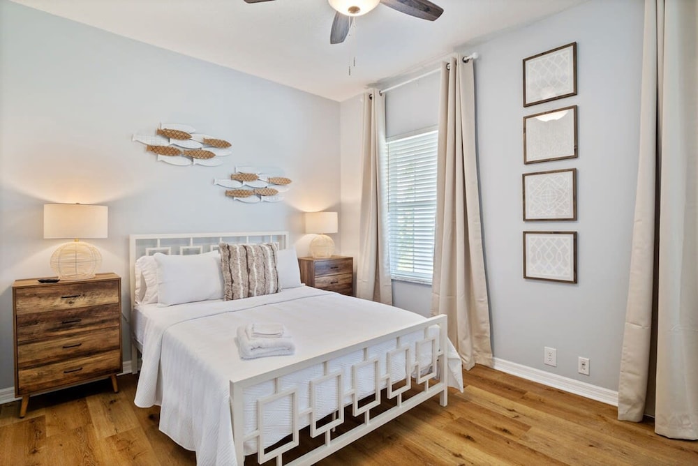 Beach Cottage 3 Bed 2 Bath Heated Pool Free Golf Cart Bring Your Boat RV Private 1AC lot