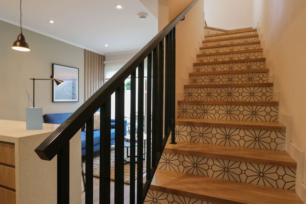 w Majestic 1BR Duplex in the Heart of Barranco