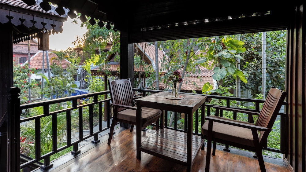 Khmer Lodge