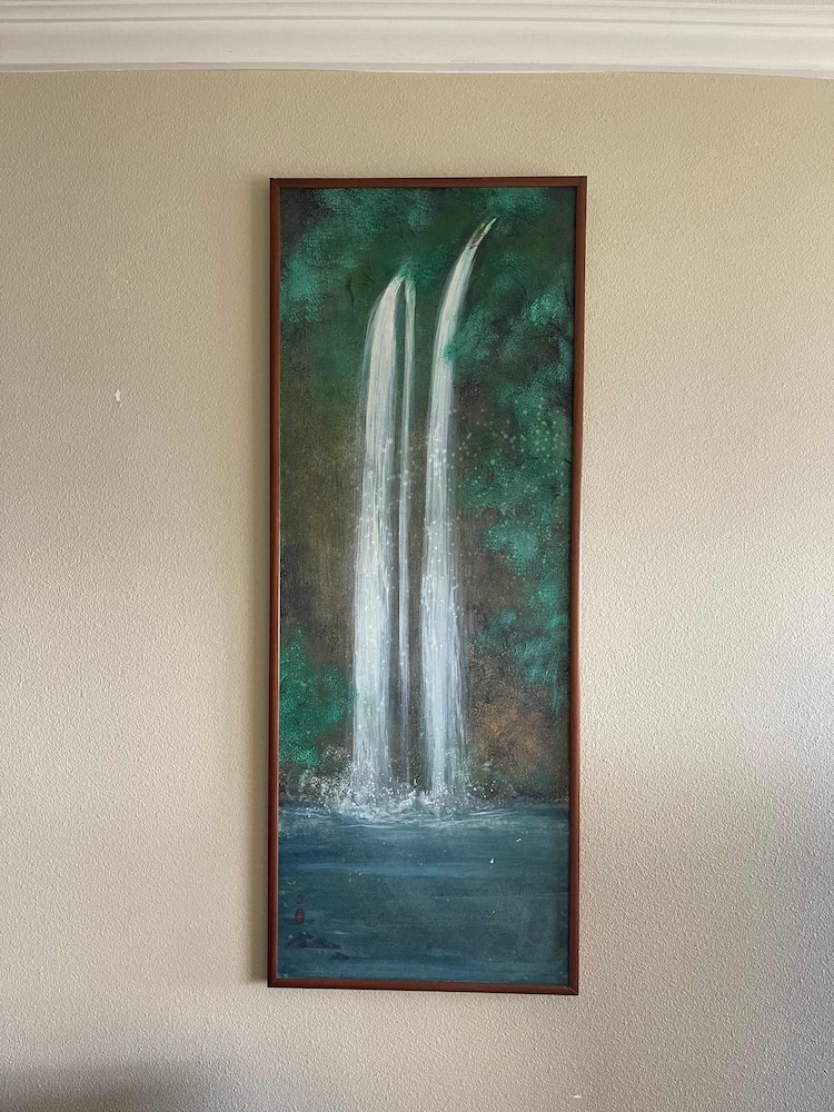 Whale Watching From Artist Inspired Retreat 2 Oceanfront Lanais AC