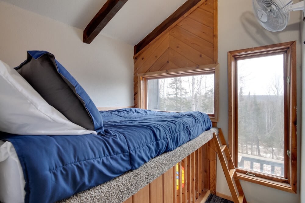 Iron River Retreat w/ Sauna: Walk to Ski Brule!