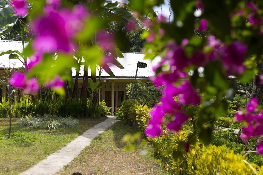 Pondok Guru Bakti Cottages