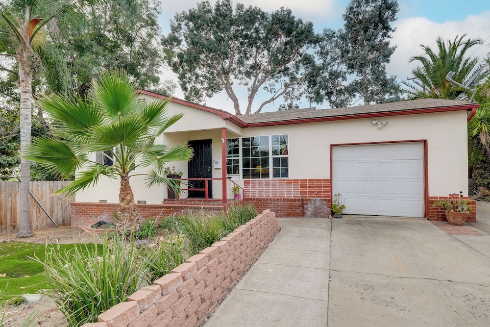 Dog-friendly California Home w/ Patio, Near Hiking
