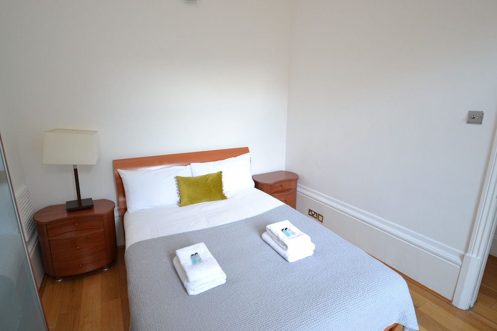Luxury Hyde Park
