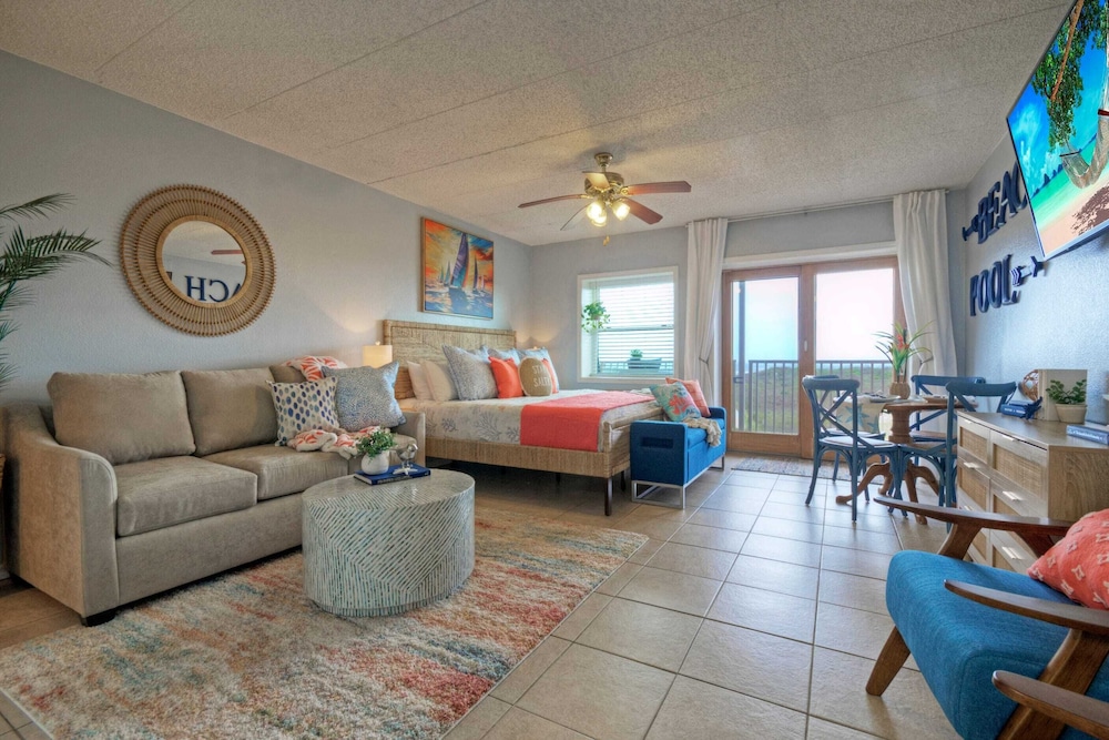 2 Studios Beach Boardwalk, 2 Pools, Tennis/pickleball Island Retreat Complex