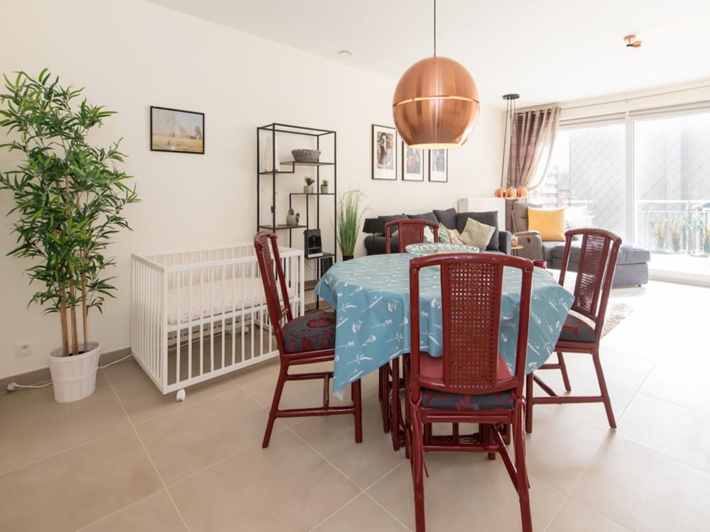 Apartment With Large Terrace in Mariakerke