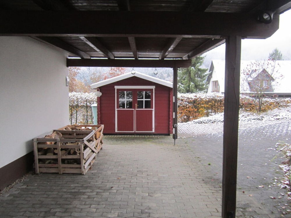 Deimann Modern Retreat