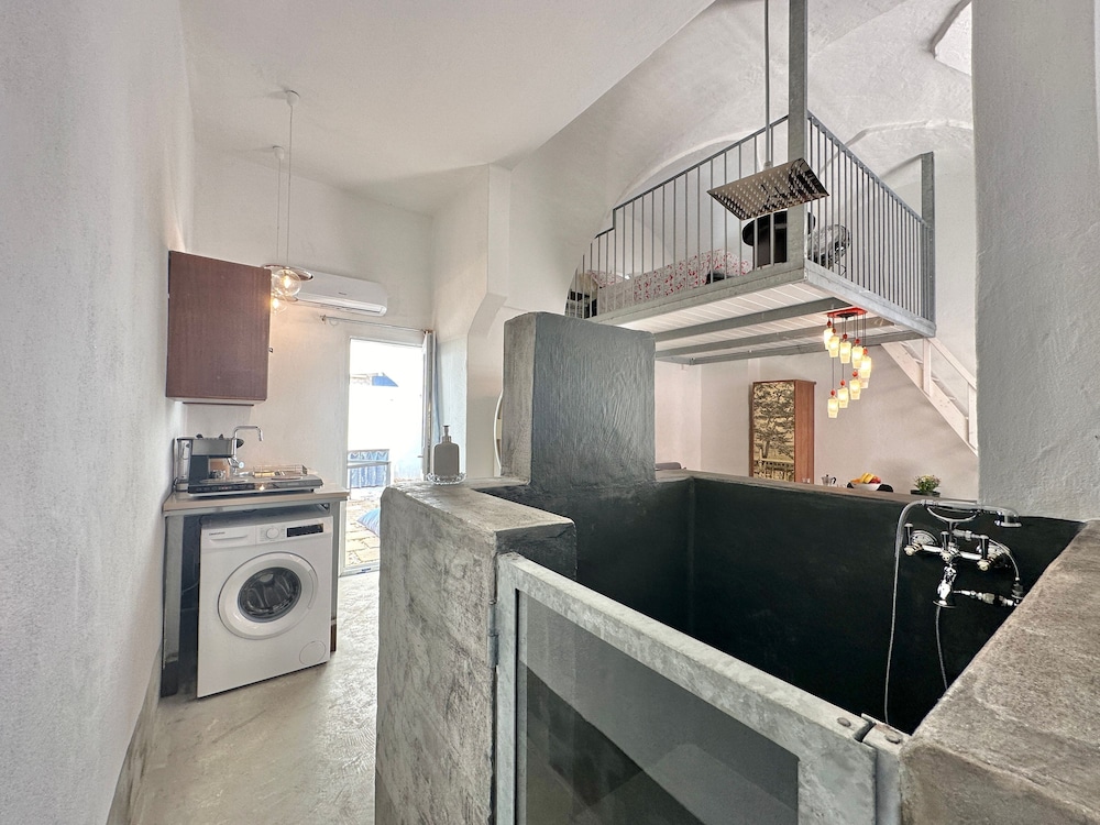 Lu Parmientu With 1 Bedrooms and 1 Bathrooms
