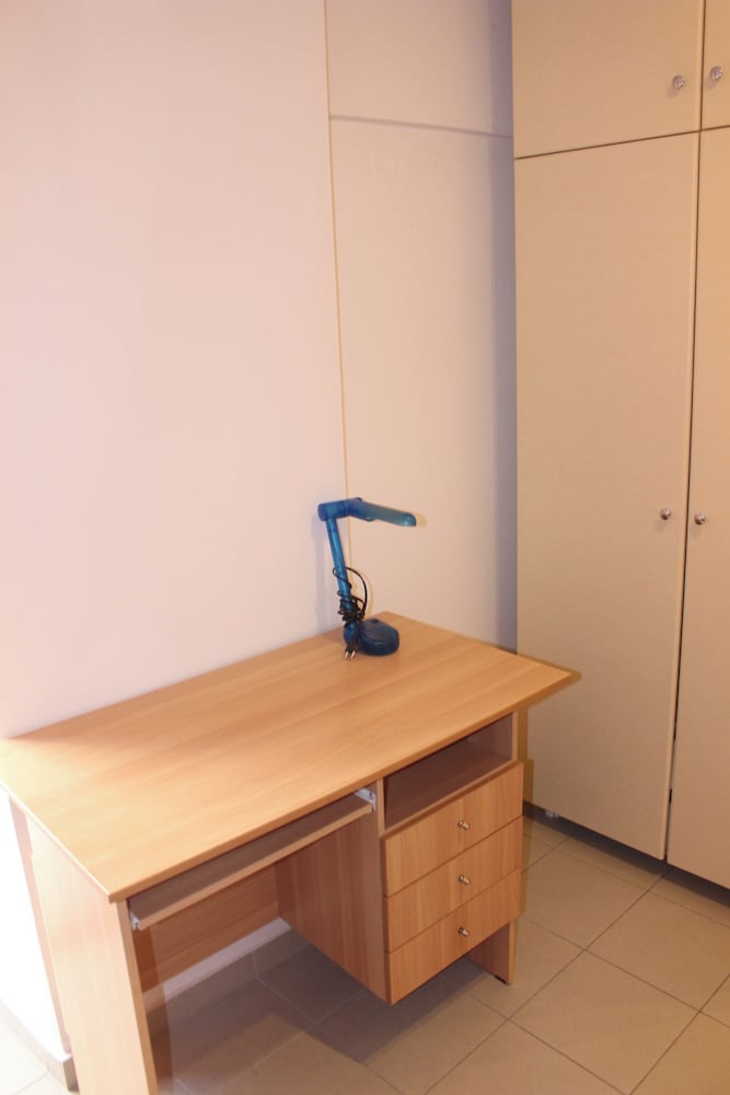 Studio Sleeps 2 With Free Parking