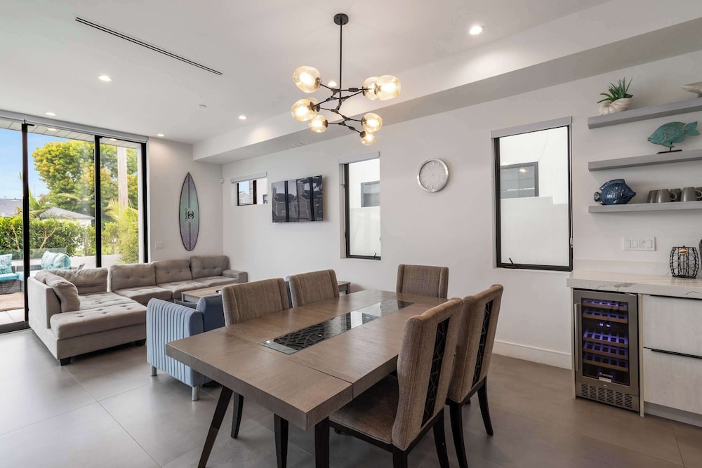 @ Marbella Lane - Luxi 4BR Haven w/ Skyscape Views