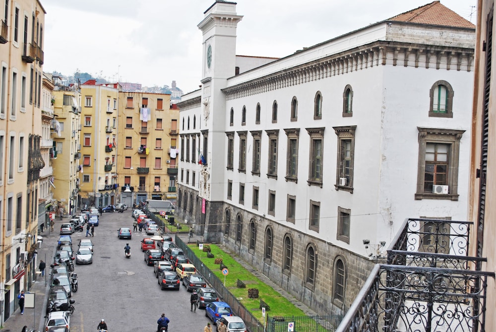 Bed & Breakfast A Castel Capuano
