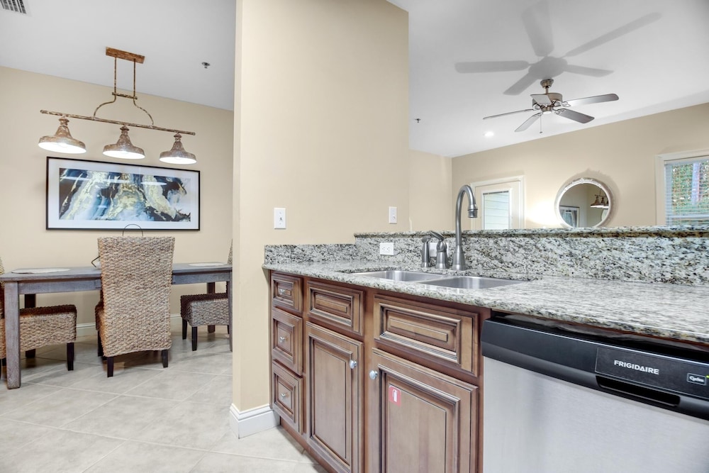 Laguna Breeze Unit C