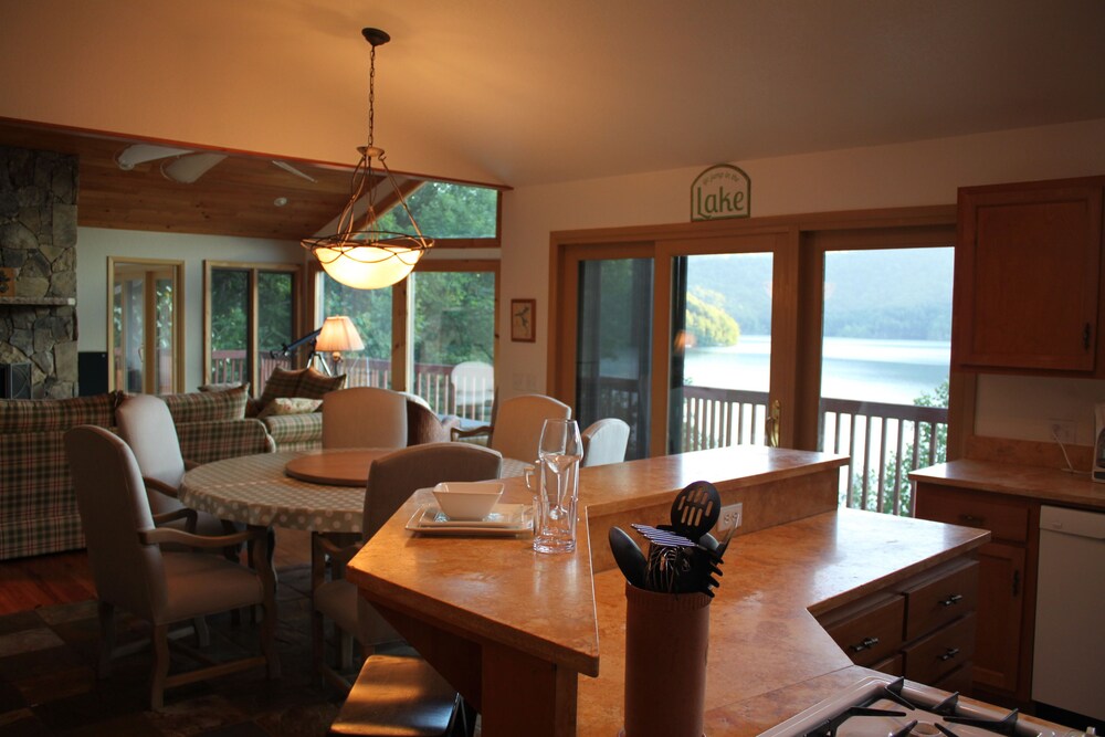stayNantahala - Smoky Mountain Cabins