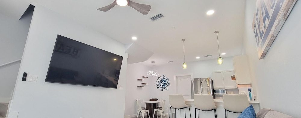 Villas De Laguna 4 3 Bedroom Townhouse