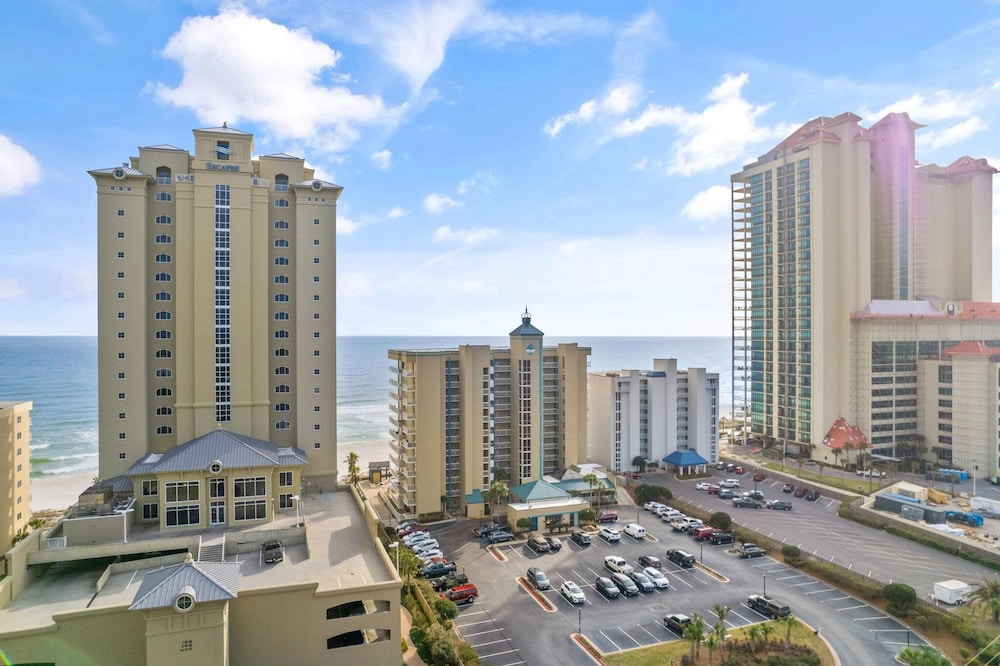 Romar Place 806