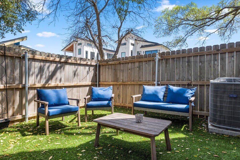 Stunning 3BR Desirable Austin Location