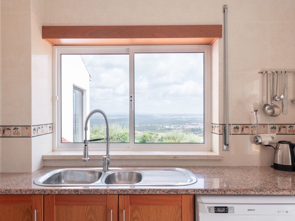 Oceanview Cliff Retreat view 5