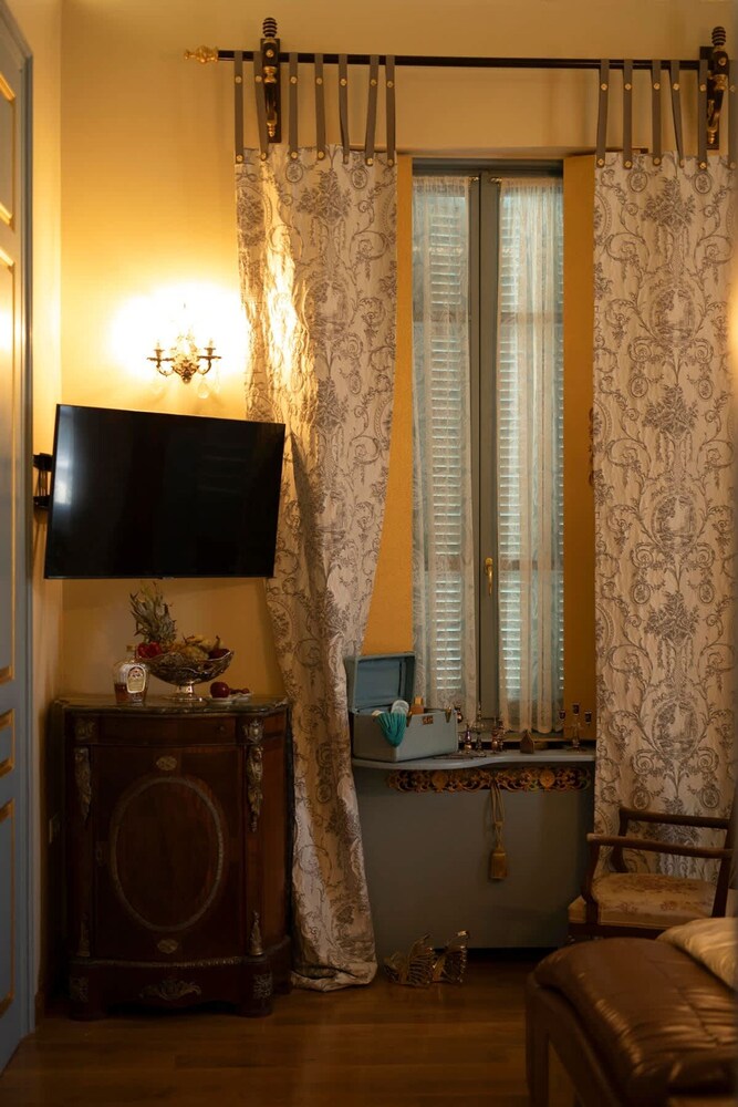 Athena Luxury Suite - Medousia Spa Luxury Escape