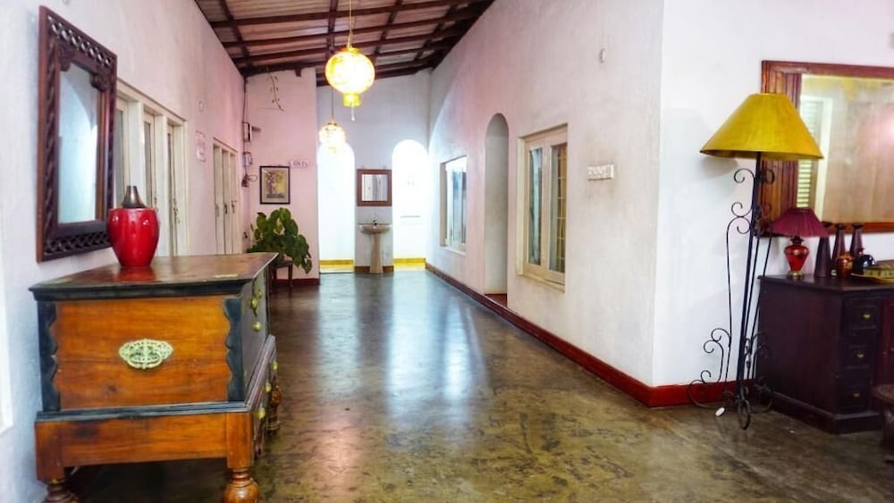 Habarana INN