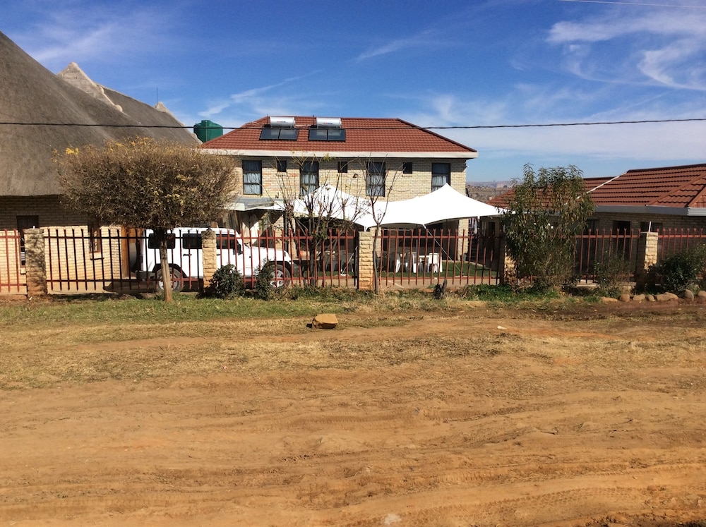 Motlejoa Guest House