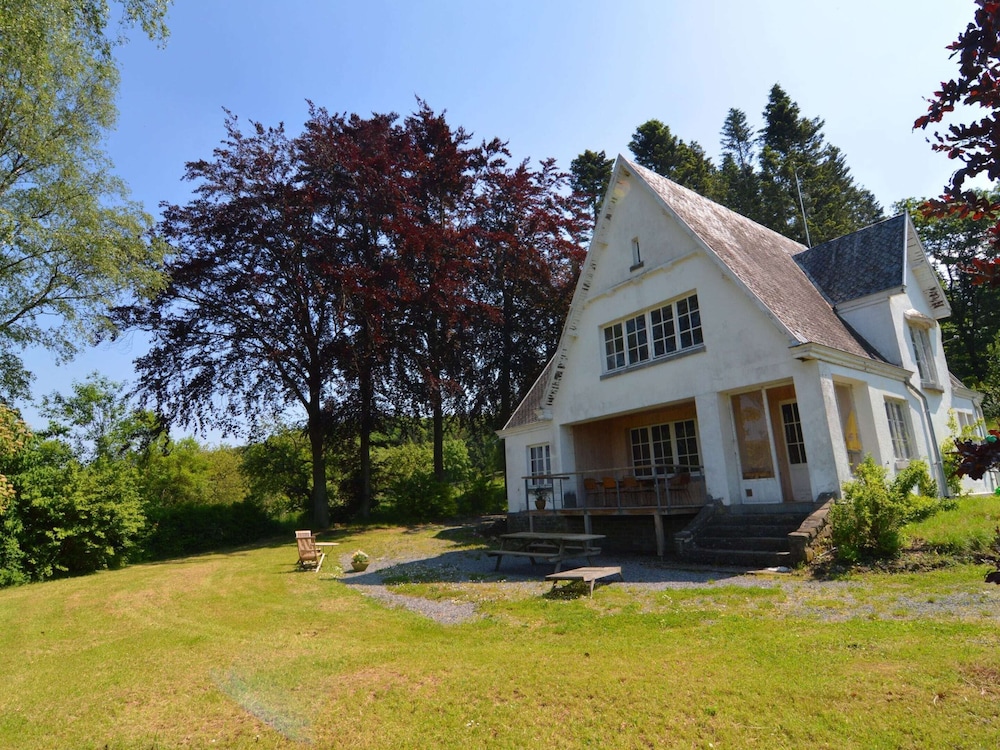 A Superb Cottage in the Middle of a Natural Park view 4