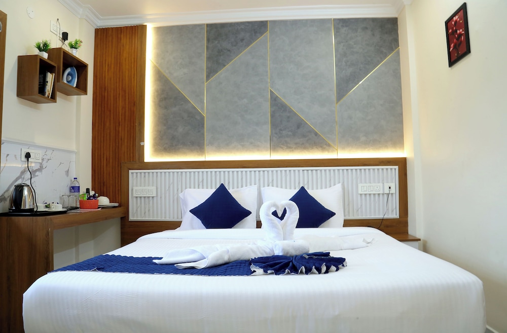 Cloud9 Airport Hotel