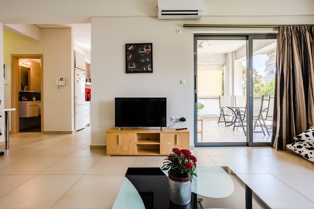 Kalamata s Spacious Getaway-taygetos Amazing View