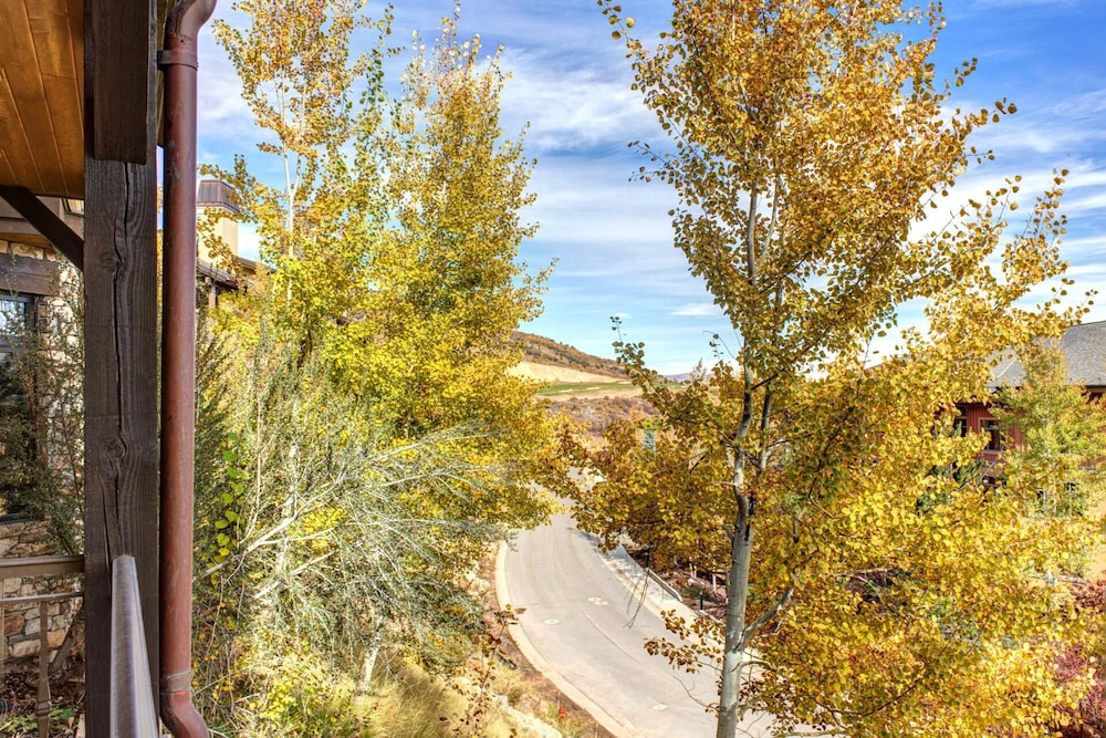 Vintage on the Strand Collection by KBM - 2 Homes in same complex (14/17)