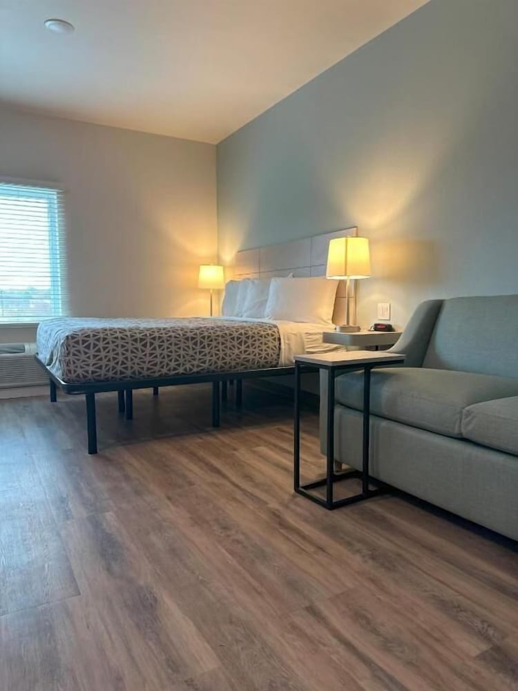 Woodspring Suites Jackson Pearl I-20