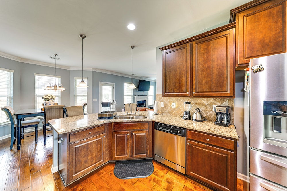 Spacious Family Home w/ Patio in Graniteville!